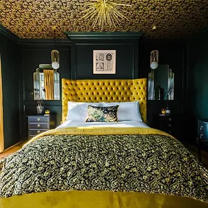  Holiday home Casa By Grace: Luxury 4-bed For Groups